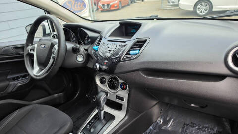 2017 Ford Fiesta SE