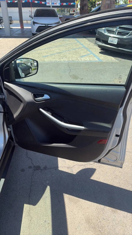 2012 Ford Focus SE