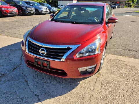 2014 Nissan Altima for sale at Prime Time Auto LLC in Shakopee MN