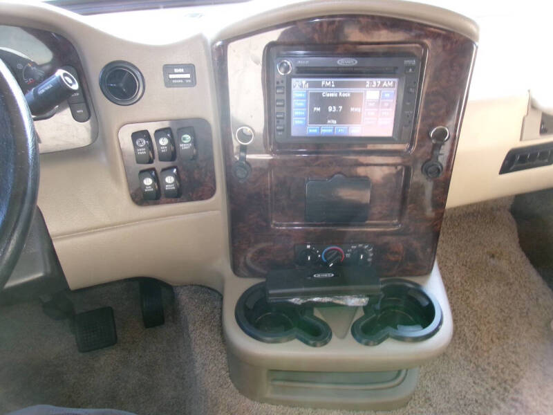 2013 Thor Motor Coach Challenger 37kt