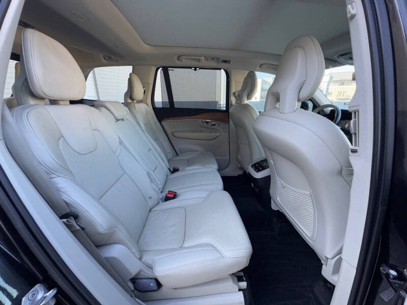 2018 Volvo XC90 T6 Inscription