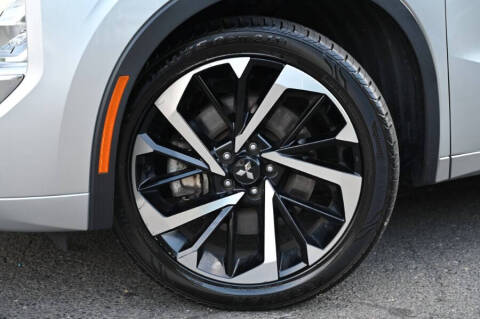 2023 Mitsubishi Outlander PHEV SEL