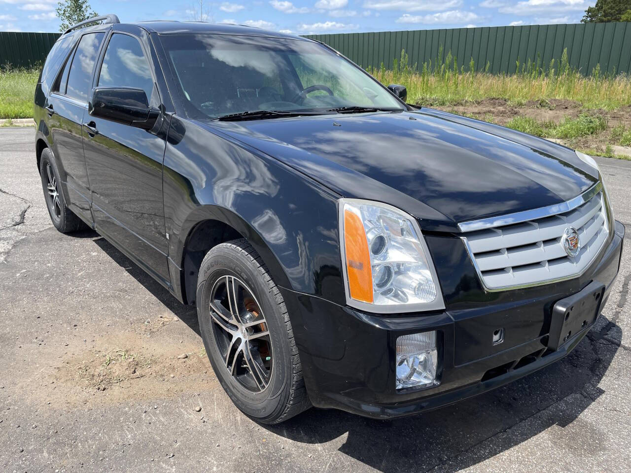 2006 Cadillac SRX for sale at Twin Cities Auctions in Elk River, MN