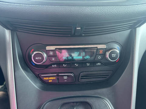 2015 Ford Escape SE