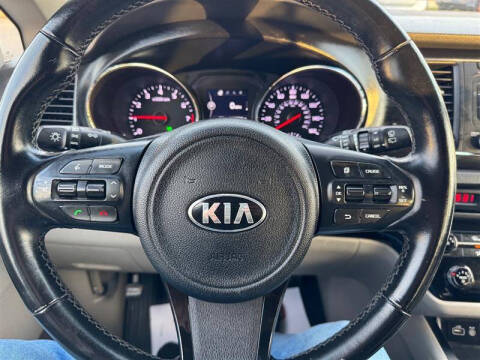 2016 Kia Sedona LX
