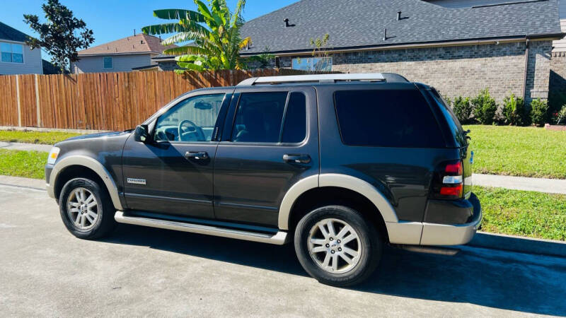 2006 Ford Explorer Eddie Bauer photo 4