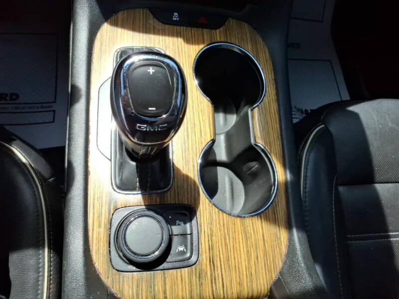 2017 GMC Acadia Denali