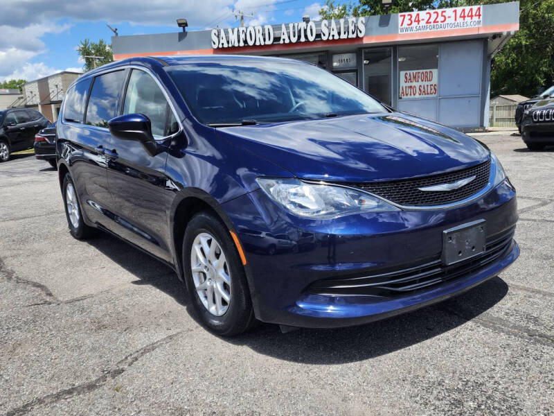 2017 Chrysler Pacifica Touring