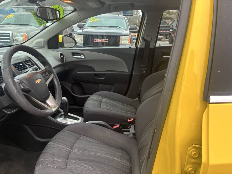 2015 Chevrolet Sonic LT Auto