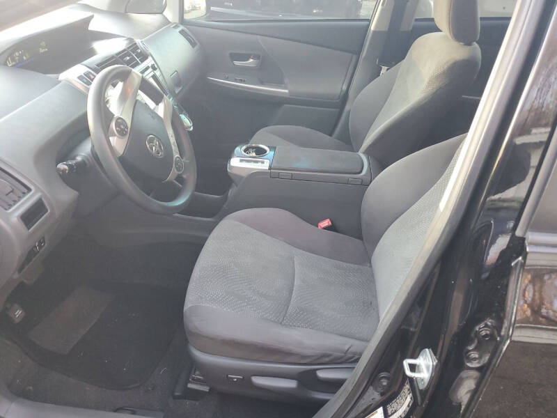 2012 Toyota Prius v Three