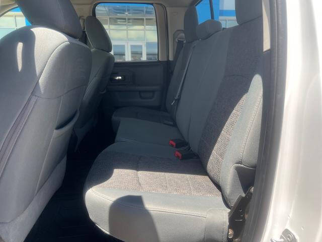 2016 RAM 1500 SLT