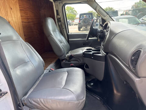 2003 Ford E-Series E-450 SD