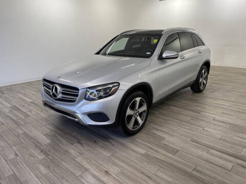 2019 Mercedes-Benz GLC for sale at TRAVERS GMT AUTO SALES - Autos para ti in Florissant MO