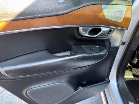 2017 Volvo XC90 T6 Inscription