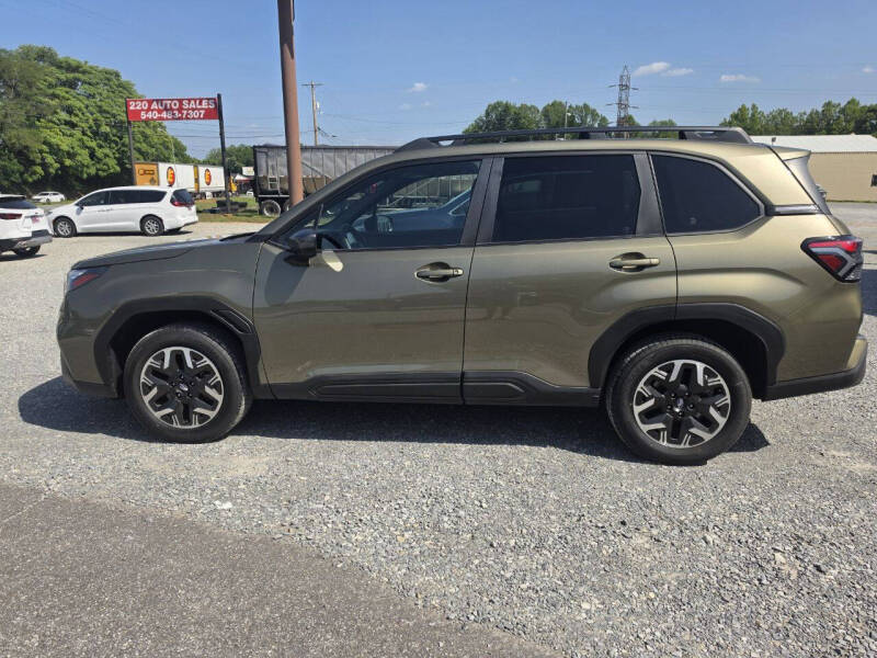 2025 Subaru Forester Premium