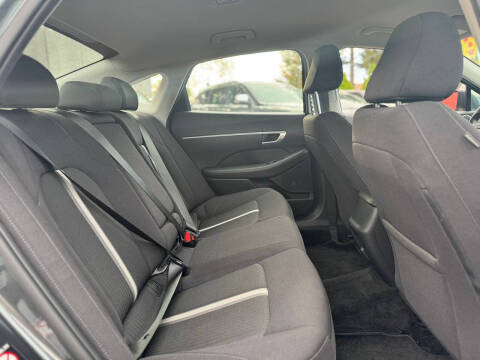 2022 Hyundai Sonata SEL