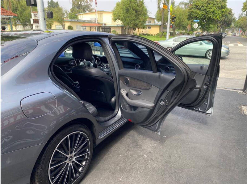 2019 Mercedes-Benz C-Class C 300