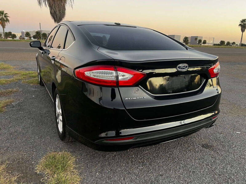 2016 Ford Fusion SE