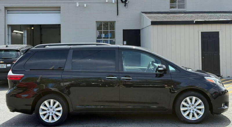 2015 Toyota Sienna