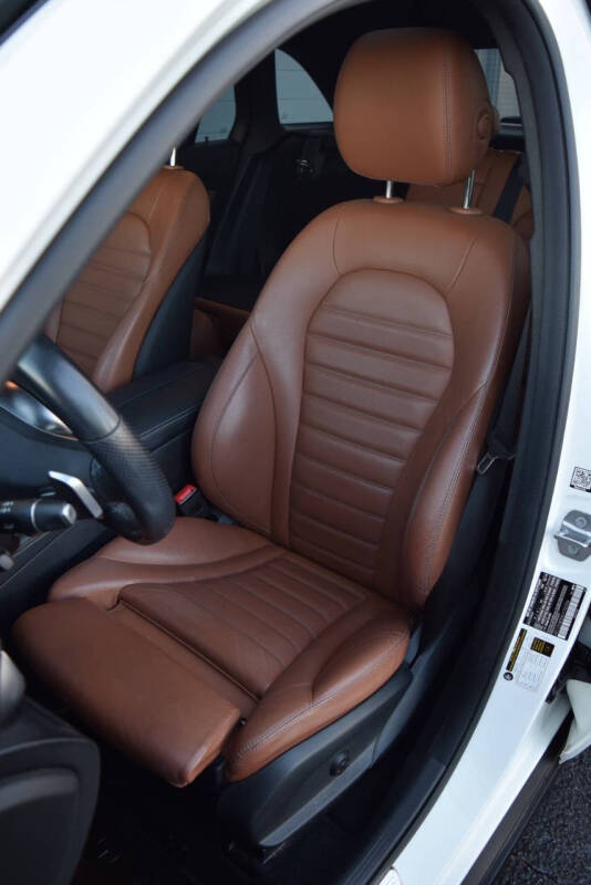 2020 Mercedes-Benz GLC GLC 300 4MATIC