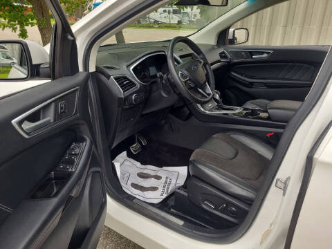2016 Ford Edge Sport
