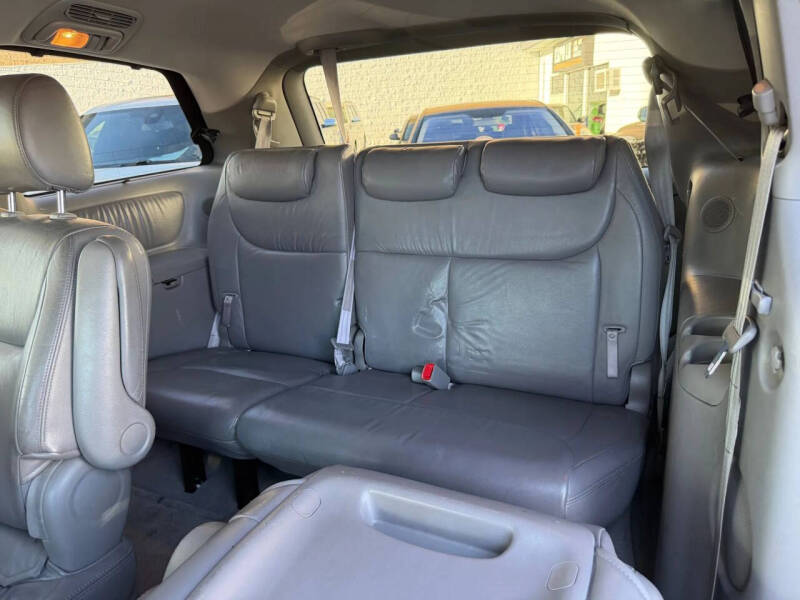 2004 Toyota Sienna