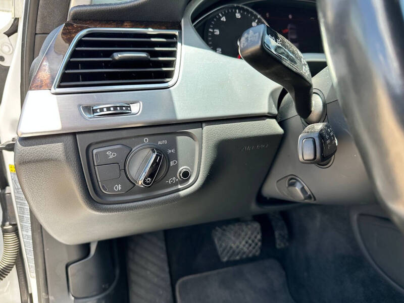 2012 Audi A8 quattro