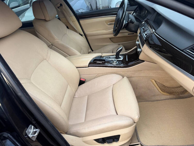 2011 BMW 5 Series 550i