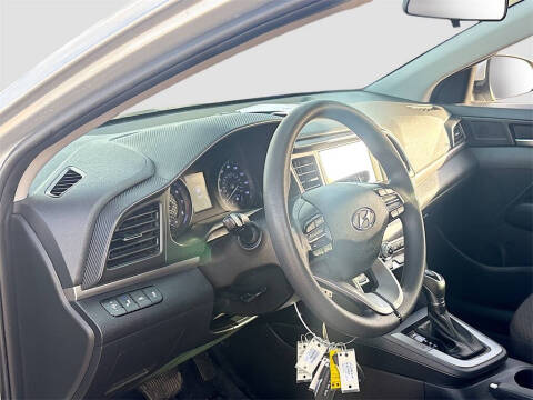 2020 Hyundai Elantra