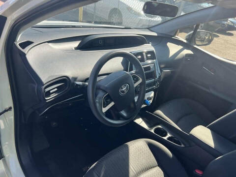 2016 Toyota Prius Two