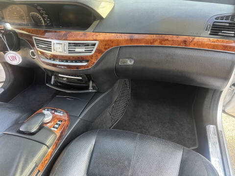 2009 Mercedes-Benz S-Class S 550 4MATIC