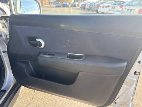 2007 Nissan Versa 1.8 S