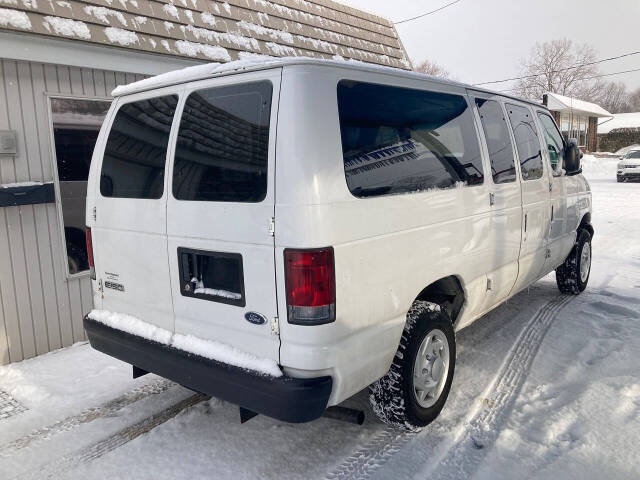 2007 Ford E-Series for sale at Chuckie Bizzarro's Fleetwing Auto in Erie, PA