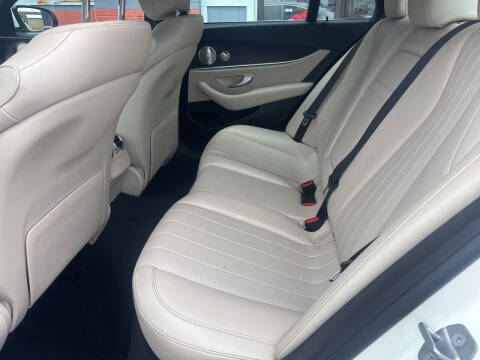 2018 Mercedes-Benz E-Class E 300