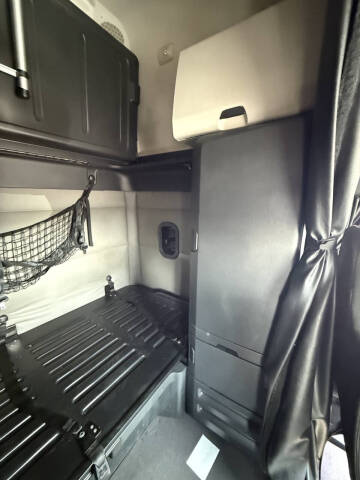 2021 Freightliner Cascadia
