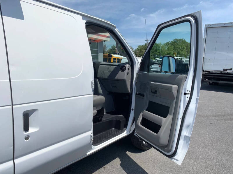 2014 Ford E-Series E-150