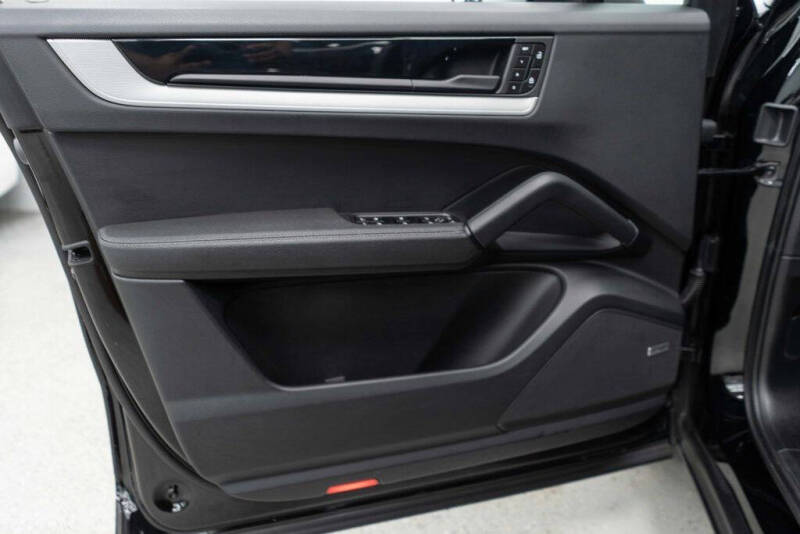 2024 Porsche Cayenne