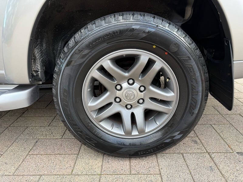 2004 Toyota Sequoia Limited