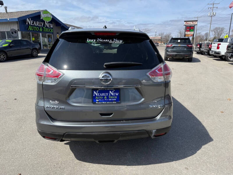 2016 Nissan Rogue SV