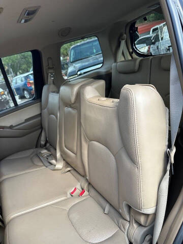 2007 Nissan Pathfinder LE