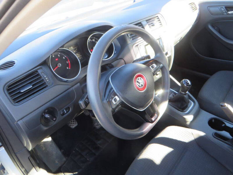 2016 Volkswagen Jetta