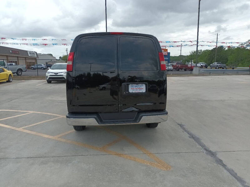 2017 Chevrolet Express 2500