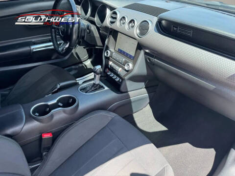 2020 Ford Mustang