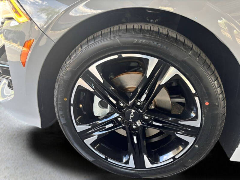 2022 Kia K5