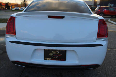 2017 Chrysler 300 Limited