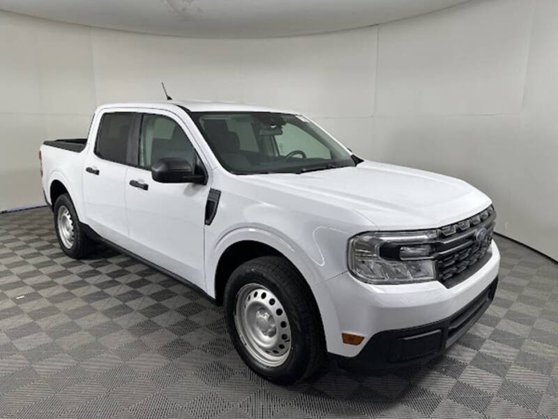 2023 Ford Maverick XL's photo