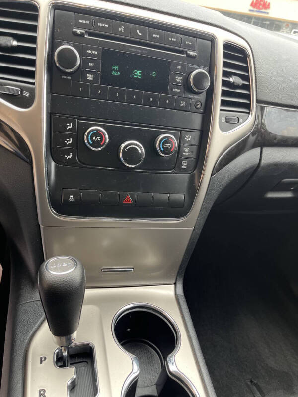 2011 Jeep Grand Cherokee Laredo