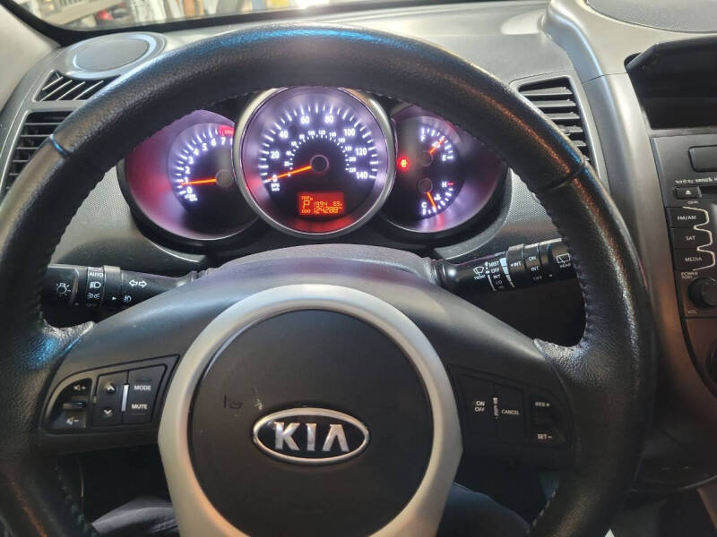 2012 Kia Soul +