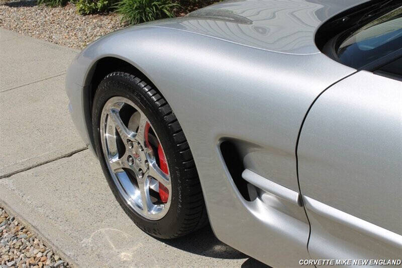 2002 Chevrolet Corvette 14