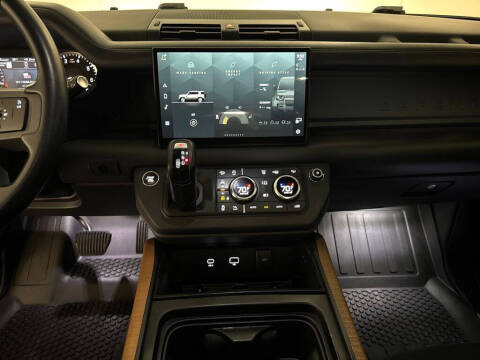 2023 Land Rover Defender 110 X-Dynamic SE